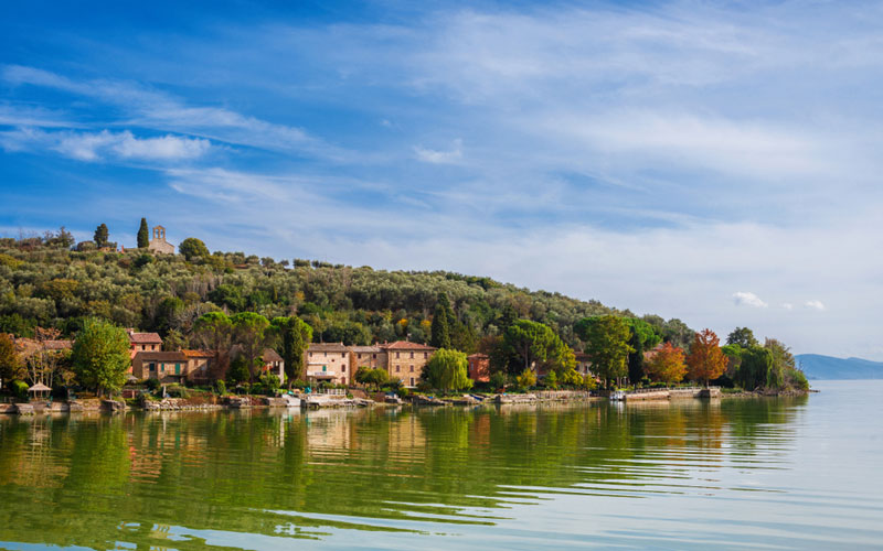 UN GIORNO TRA LE ISOLE DEL LAGO TRASIMENO 

